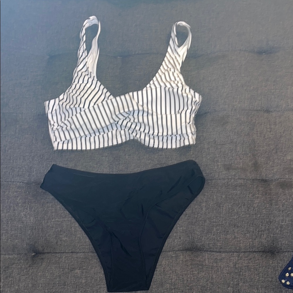NWOT Striped Bikini Top and Black Bottom Set size Small